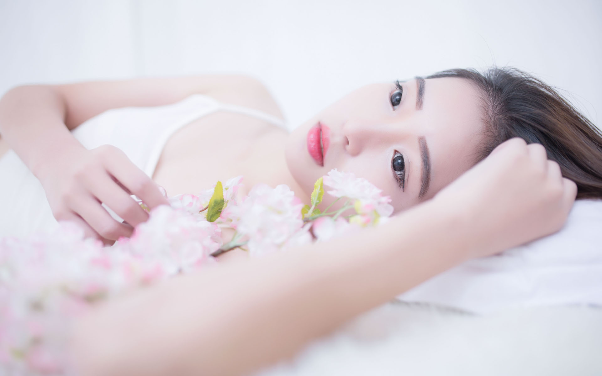 走进江西修水养蚕“超级工厂”